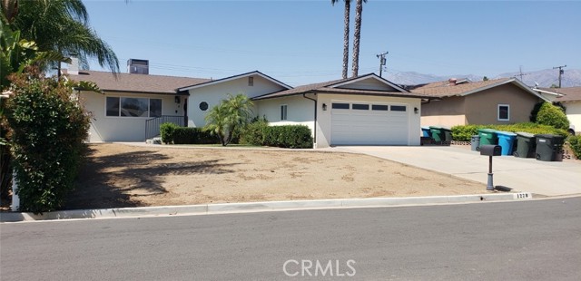 Property photo of 1278 2nd PL
