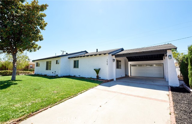 Property photo of 1429 N Heathdale AV