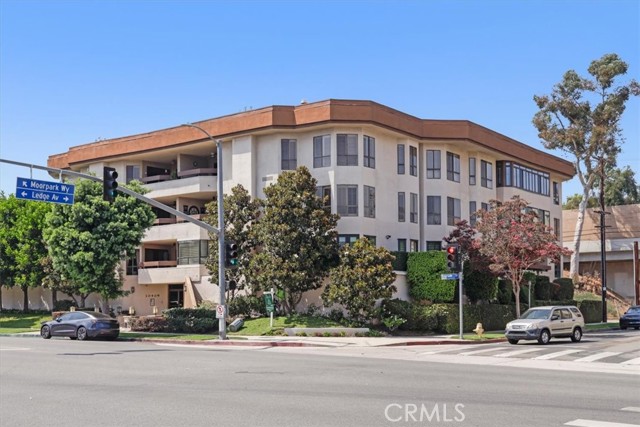 Property photo of 10409 Riverside DR