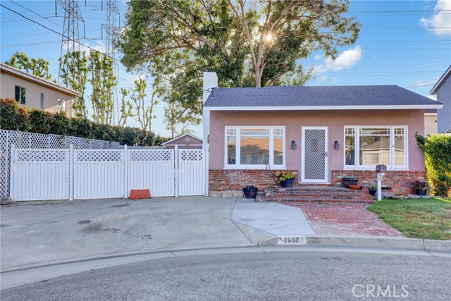 Property photo of 5907 Ibbetson Avenue
