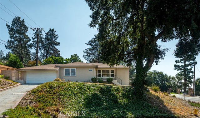 Photo of 2861 Markridge Rd