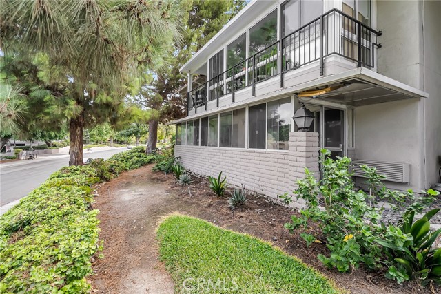 Property photo of 2277 W Via Mariposa