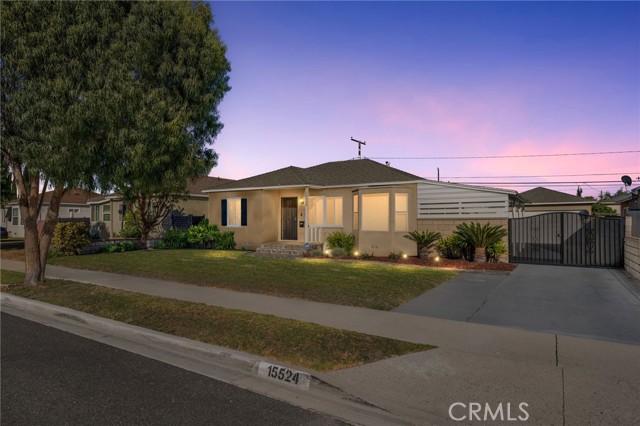 Property photo of 15524 Ruthelen ST