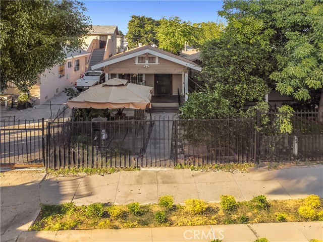 Property photo of 227 E 55th ST