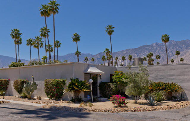 Property photo of 1810 Sandcliff RD