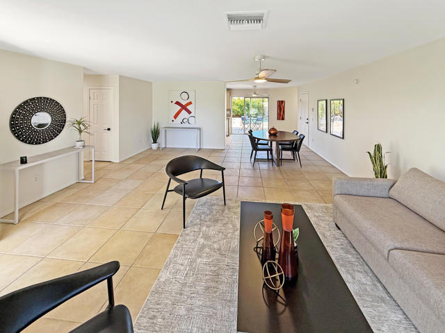 Property photo of 1843 N Whitewater Club DR