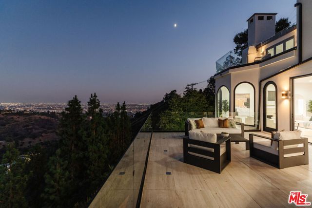 Property photo of 1648 Summitridge DR