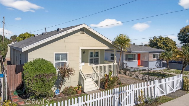 Property photo of 1274 W 3rd ST