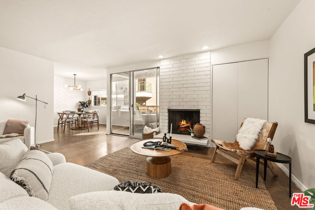 Property photo of 8401 Fountain AV