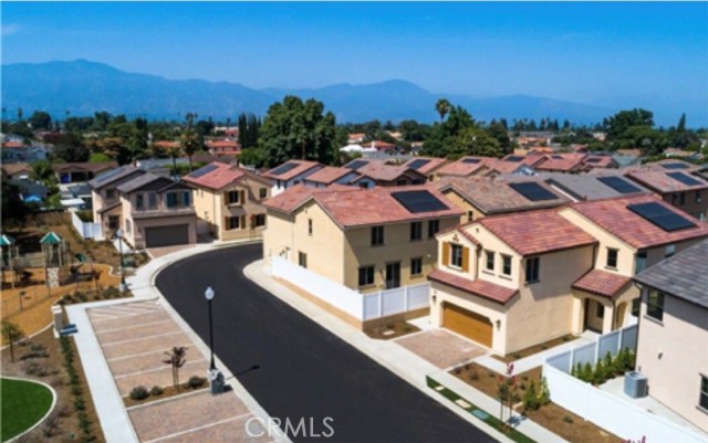 Property photo of 4057 N Highland CT