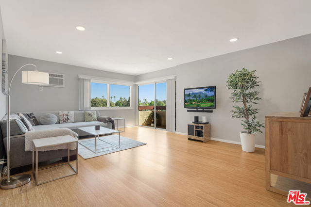 Property photo of 8001 Redlands ST
