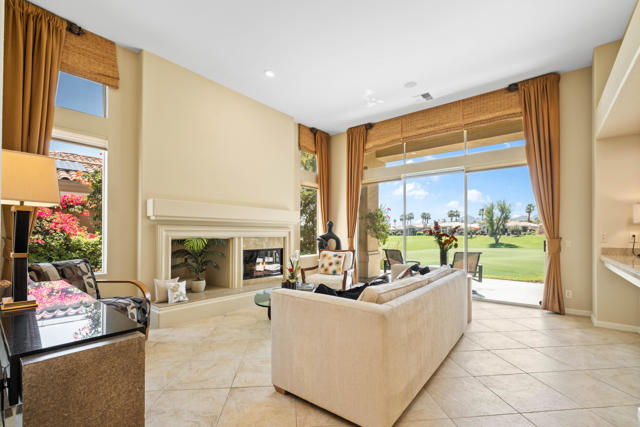 Property photo of 437 Desert Holly DR
