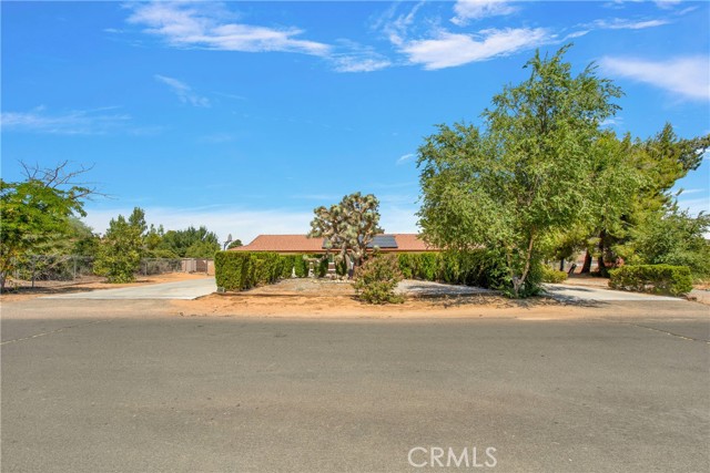 Property photo of 13940 Hopi RD