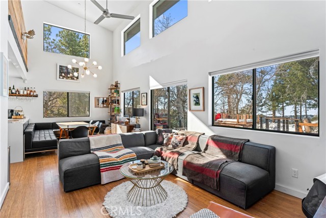 Property photo of 32945 Juniper LN