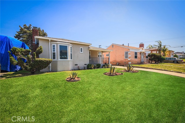 Property photo of 10324 S Gramercy PL
