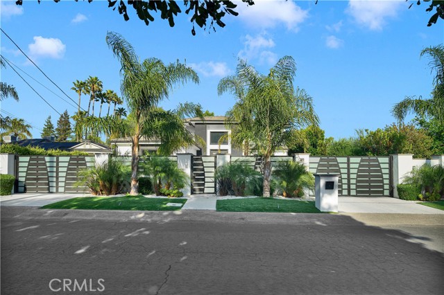 Property photo of 9218 Encino AV