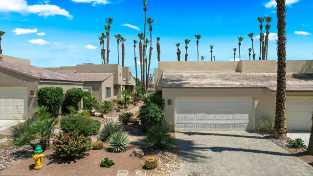 Property photo of 76570 Hollyhock DR