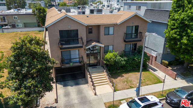 Property photo of 10916 Huston ST