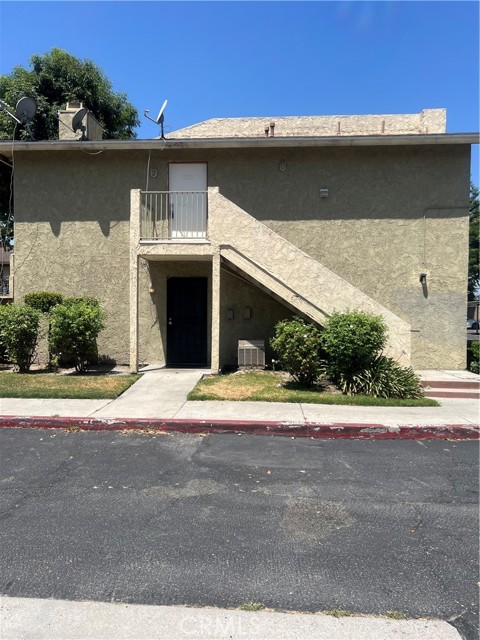 Property photo of 1025 N Tippecanoe AV