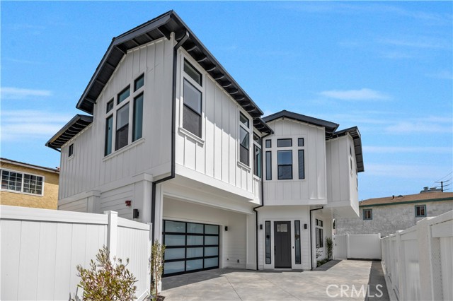 Property photo of 2102 Marshallfield LN