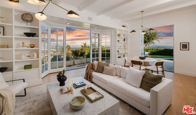 Property photo of 8383 Hollywood BL
