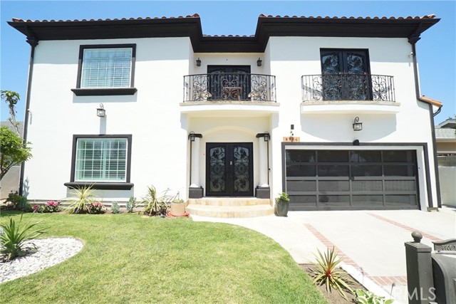 Property photo of 8906 Yorktown AV