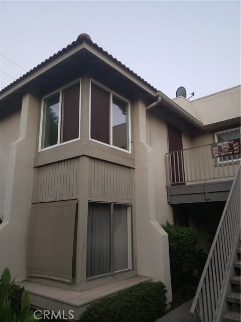 Property photo of 811 Cinnamon LN