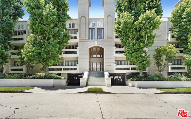 Property photo of 4415 Saugus AV