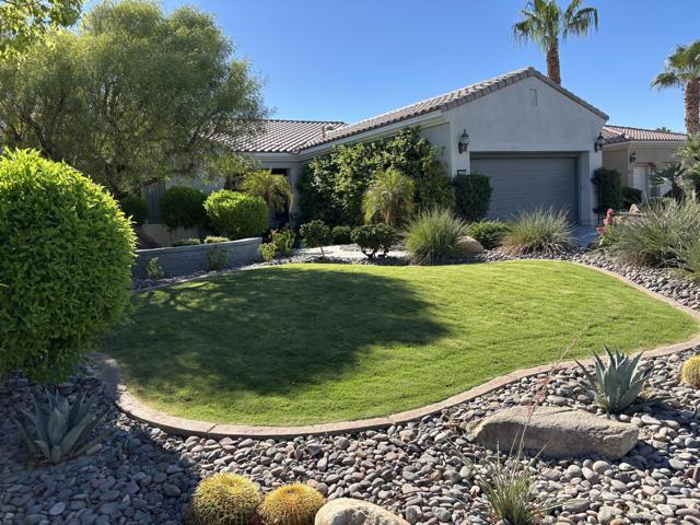 Property photo of 40882 Calle Claro