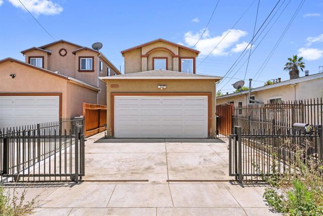 Property photo of 2418 W Lincoln St