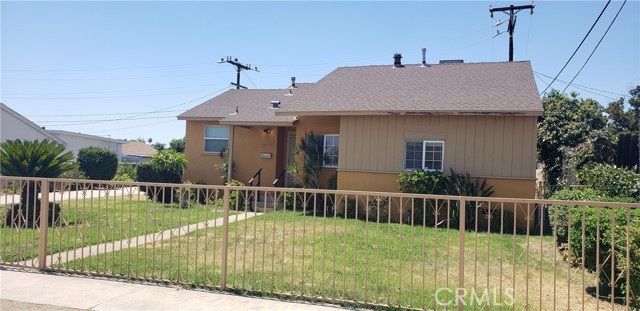 Property photo of 590 N Lilac AV
