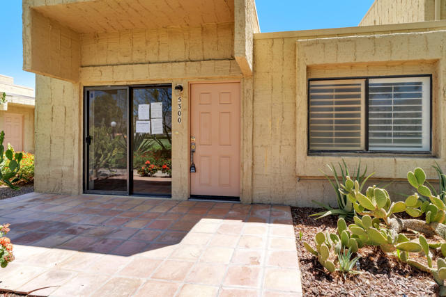 Property photo of 5300 Los Coyotes DR