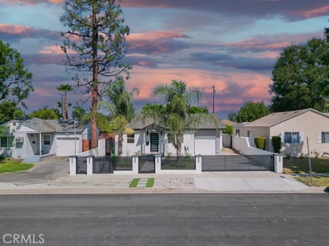 Property photo of 5822 Hesperia AV