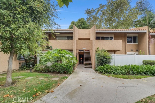 Photo of 1001 W Macarthur Bl