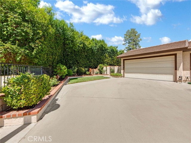 Property photo of 25690 Neblina CT