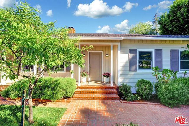Property photo of 1195 Charles ST