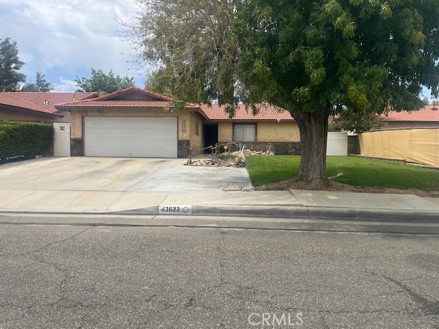Photo of 43623 Rembrandt St