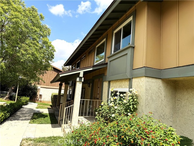 Photo of 6629 Wilbur Av