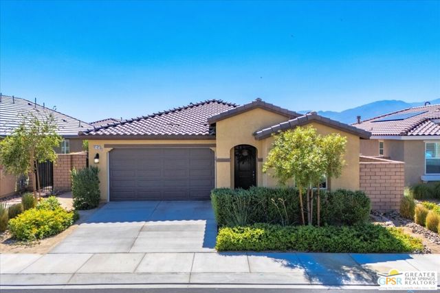 Property photo of 85425 Giorno CT