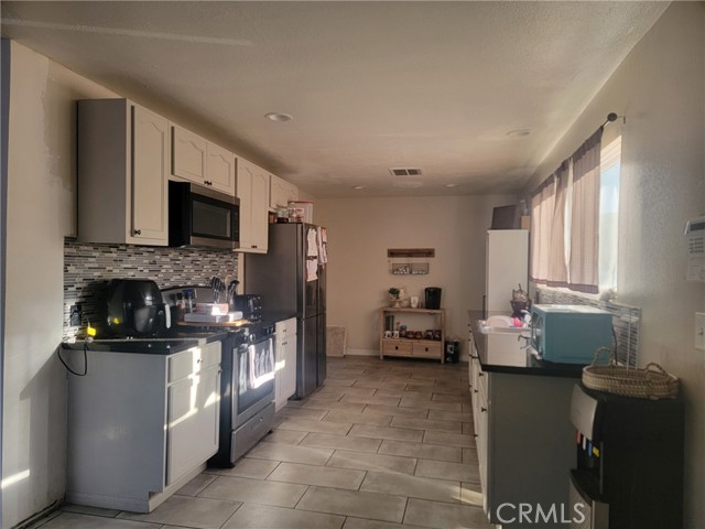 Property photo of 1298 W 23rd