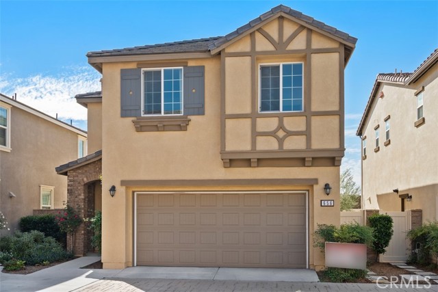 Property photo of 656 Huron PL