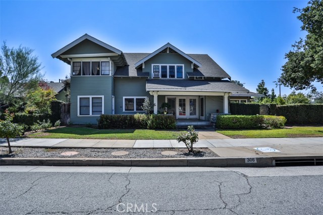 Property photo of 306 E Foothill