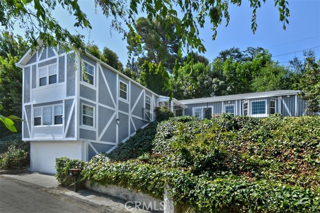 Property photo of 3753 Berry DR