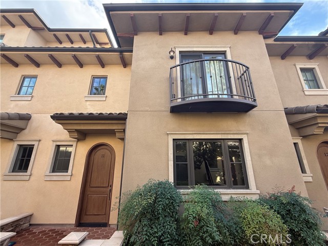 Property photo of 158 S Sierra Madre BL