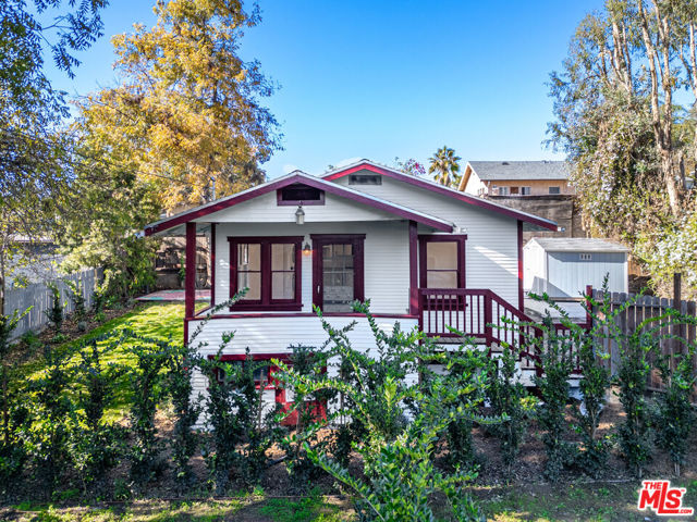 Property photo of 354 N Avenue 57