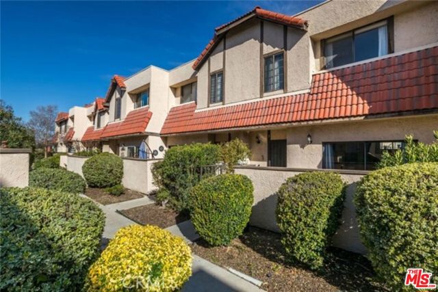 Property photo of 27656 Ironstone DR