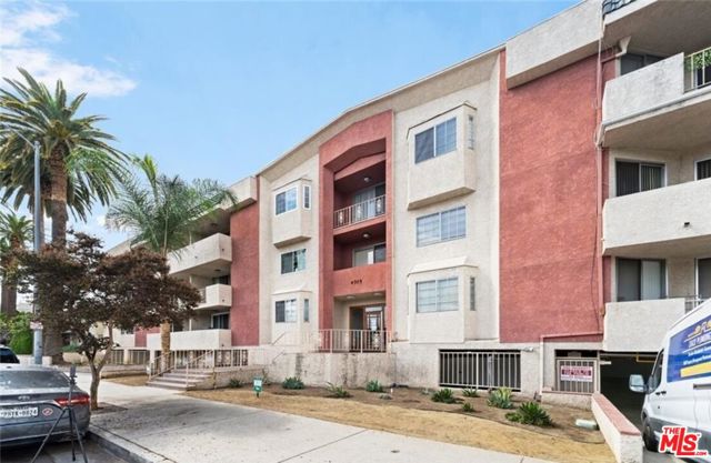 Property photo of 4705 Kester AV