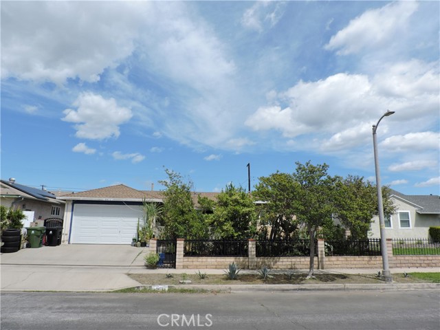 Property photo of 9472 Woodale AV