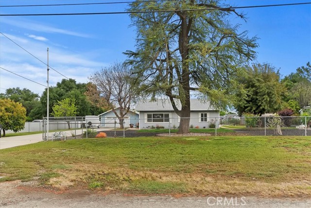 Property photo of 844 W Avenue L