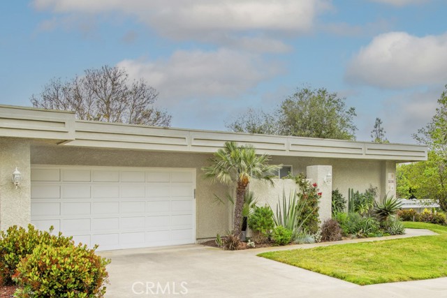Property photo of 5594 Avenida Sosiega